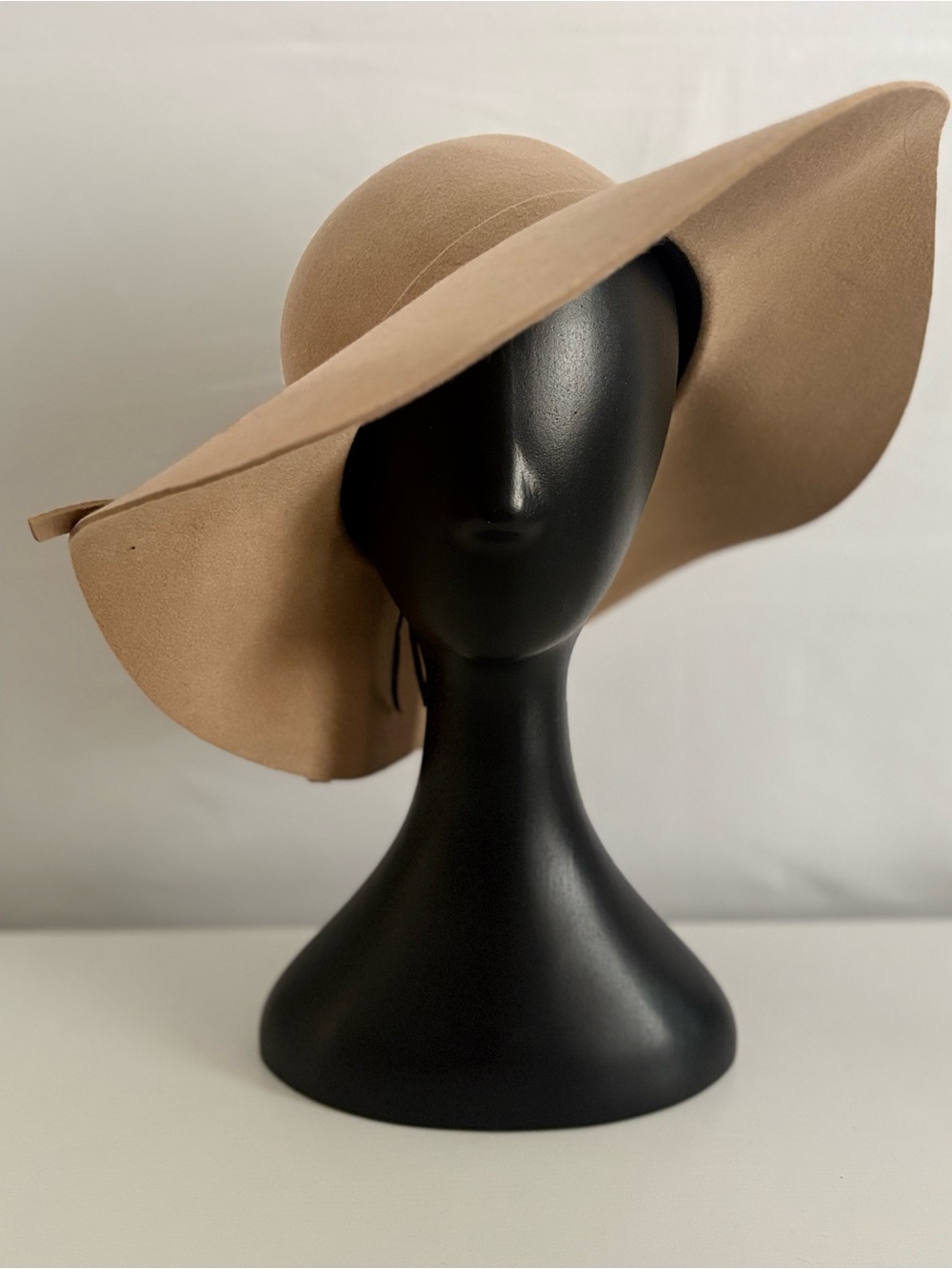 Women's Wide Brim Floppy Sun Hat - Beige
